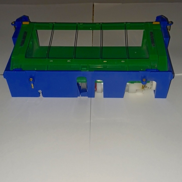 Used iRobot Roomba Cleaning Head Module - Restore Your Roomba's Cleaning Power - Picture 2 of 4